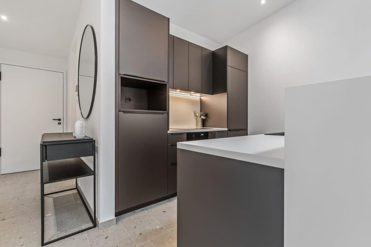 Ferienwohnung Luxurious 2Br Apt With Balcony In Luxemburg Exterior foto